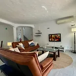 Golfinho By Check-In Portugal